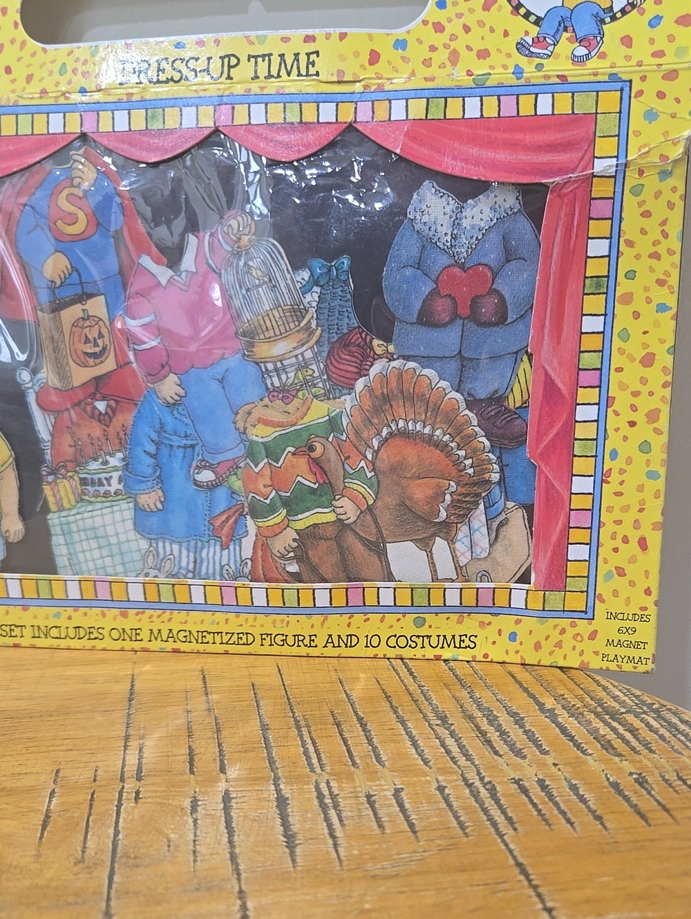 Vintage 1996 Arthur MagiCloth Magnet Doll Toy - Picture 3 of 12